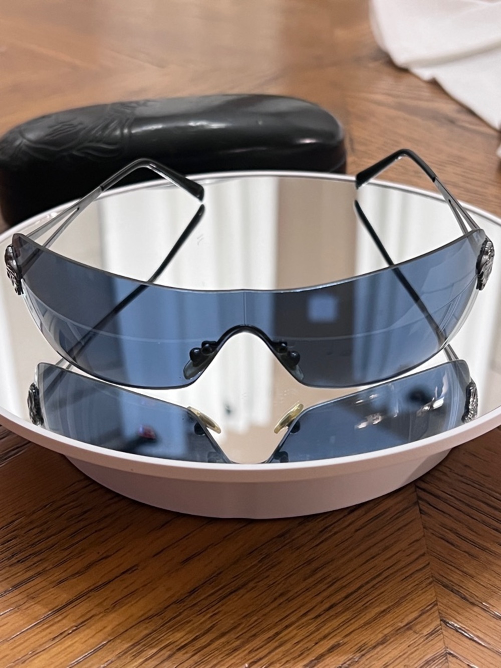 Versace Medusa Dark Blue Rimless Shield Sunglasses Y2K w/Auth. Card - Picture 4 of 10